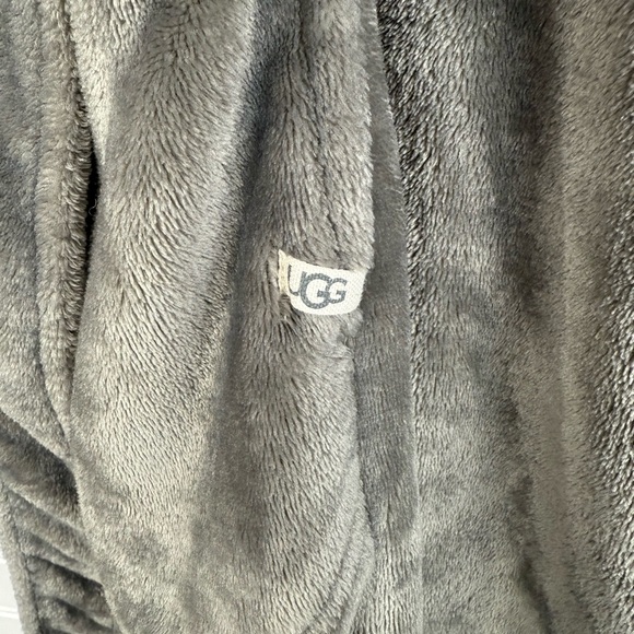 UGG women’s charcoal gray Marlow fleece plush long bathrobe. Size Small. - Picture 4 of 9